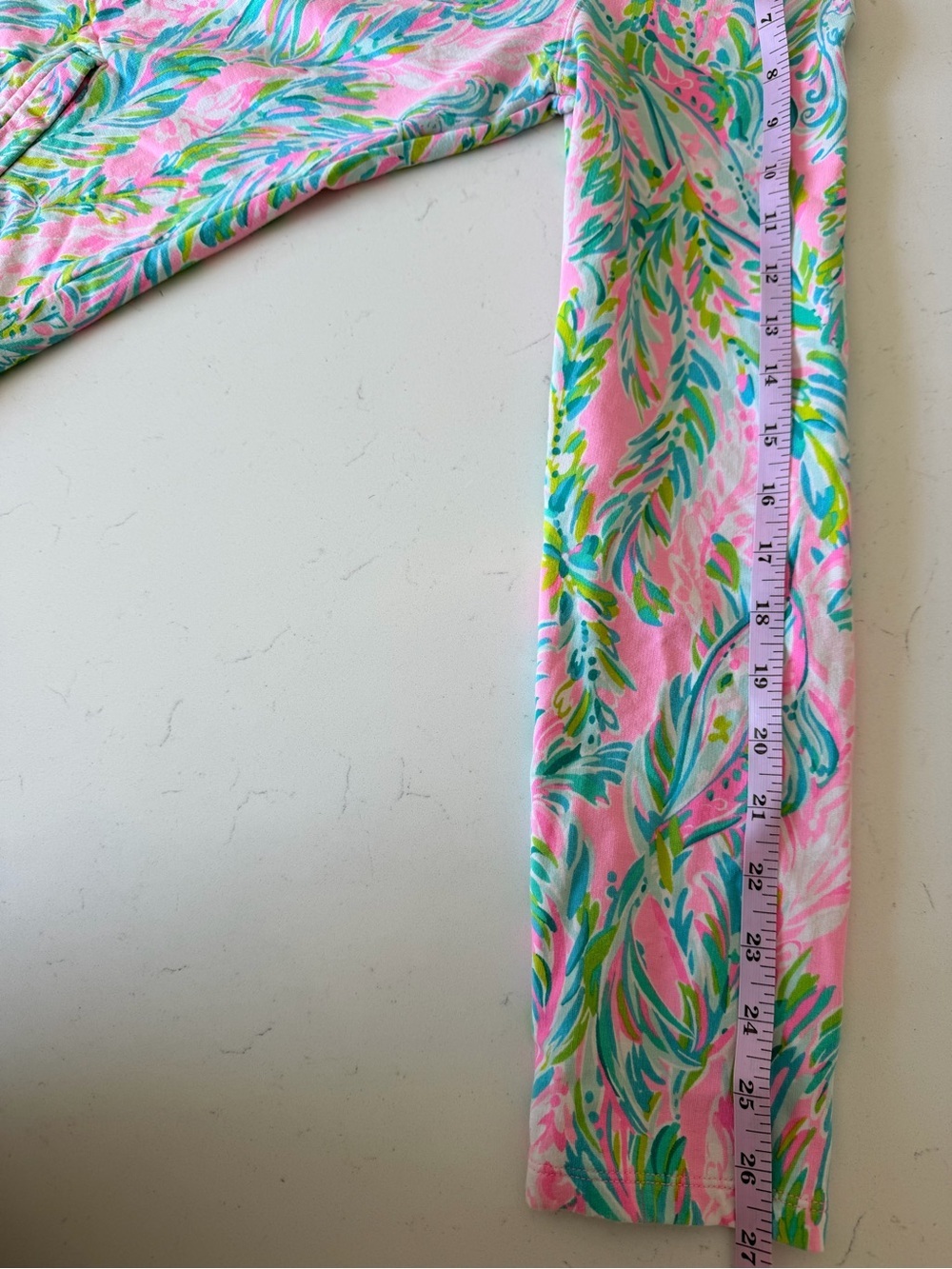 Lilly Pulitzer Skipper Popover sweatshirt  "Unicorn of the Sea" Sz M - Picture 7 of 8